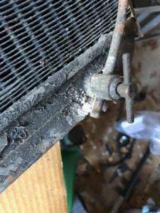 radiator drain valve and breather