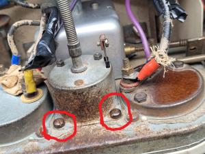 Picture 5 – Clock mounting screws