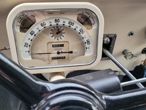 Picture 1 – clock stuck at 2 minutes past 2